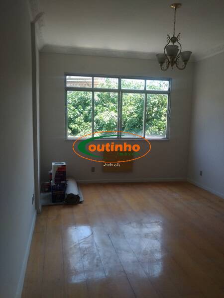 Apartamento à venda com 3 quartos, 85m² - Foto 1