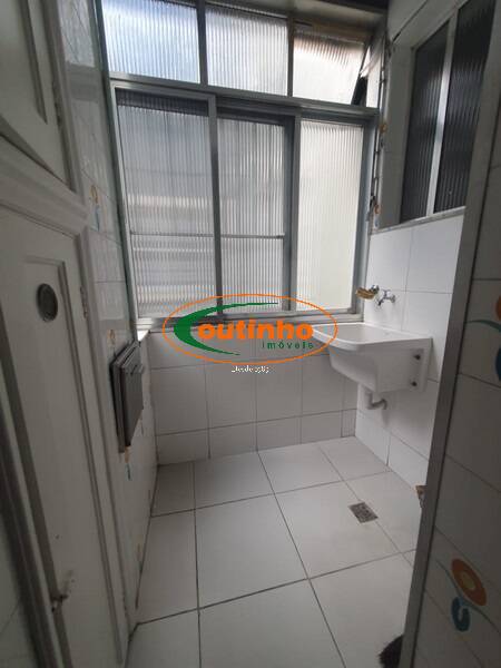 Apartamento à venda com 3 quartos, 130m² - Foto 11