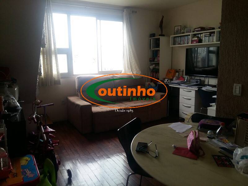 Apartamento à venda com 2 quartos, 80m² - Foto 19