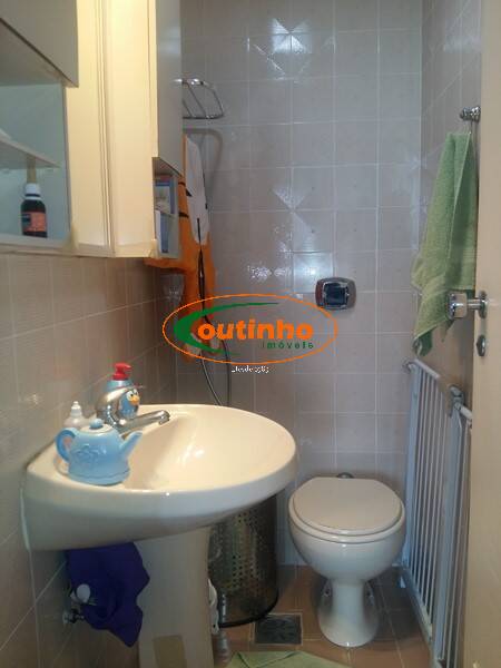 Apartamento à venda com 2 quartos, 80m² - Foto 26