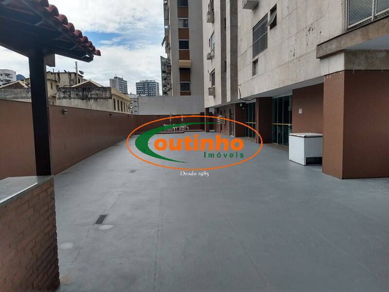 Apartamento à venda com 4 quartos, 155m² - Foto 13