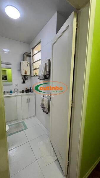 Apartamento à venda com 2 quartos, 70m² - Foto 17