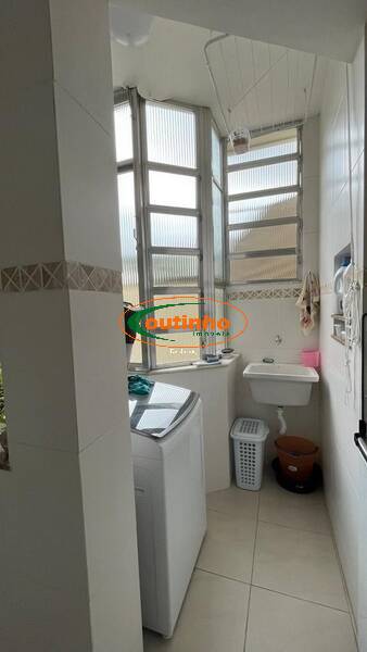 Apartamento à venda com 2 quartos, 70m² - Foto 24