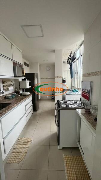 Apartamento à venda com 2 quartos, 70m² - Foto 29