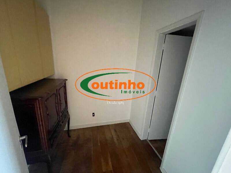 Apartamento à venda com 2 quartos, 72m² - Foto 15