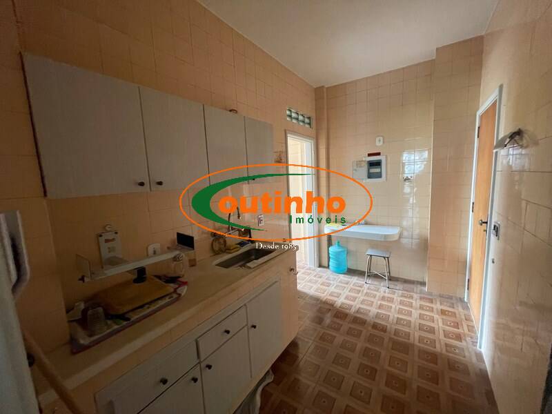 Apartamento à venda com 2 quartos, 72m² - Foto 17