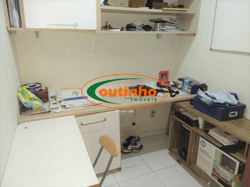 Apartamento à venda com 2 quartos, 70m² - Foto 31