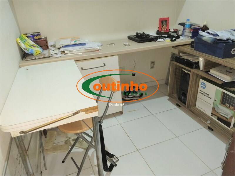 Apartamento à venda com 2 quartos, 70m² - Foto 30