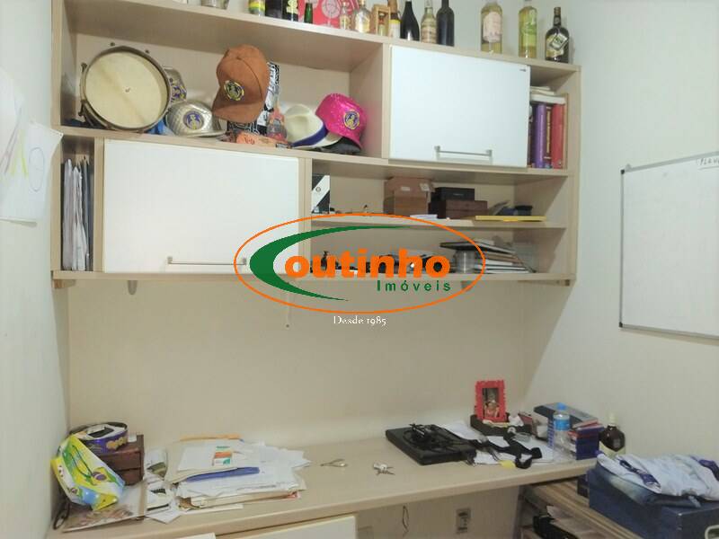 Apartamento à venda com 2 quartos, 70m² - Foto 32