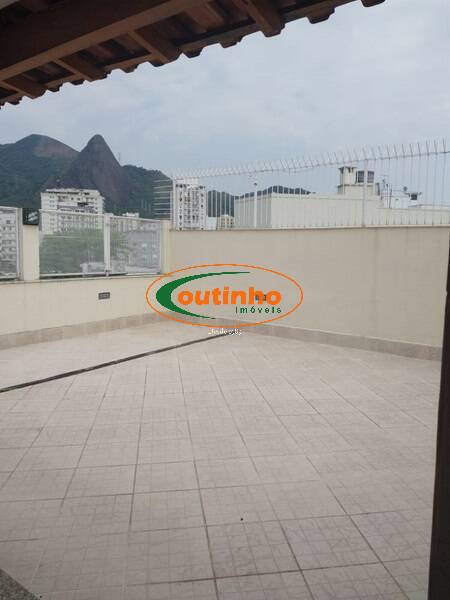 Apartamento à venda com 2 quartos, 70m² - Foto 38