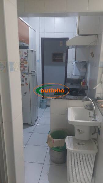 Apartamento à venda com 2 quartos, 70m² - Foto 52