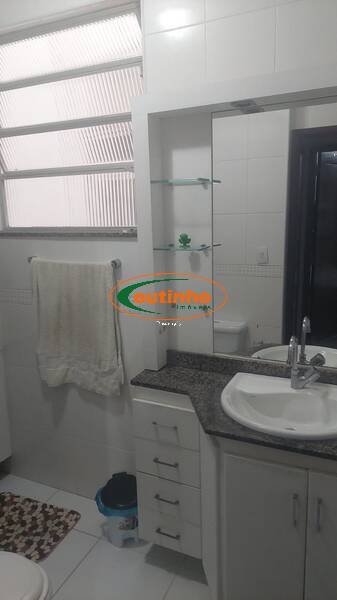 Apartamento à venda com 2 quartos, 70m² - Foto 49