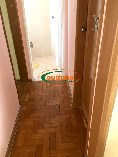 Apartamento à venda com 2 quartos, 70m² - Foto 10