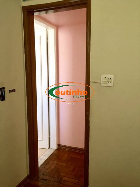 Apartamento à venda com 2 quartos, 70m² - Foto 5