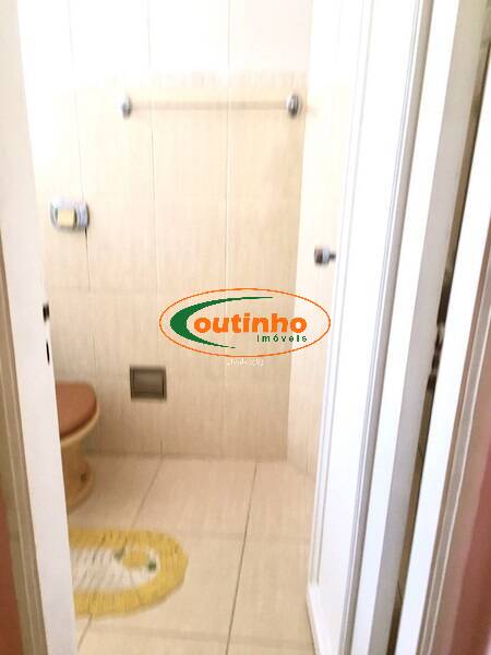 Apartamento à venda com 2 quartos, 70m² - Foto 12