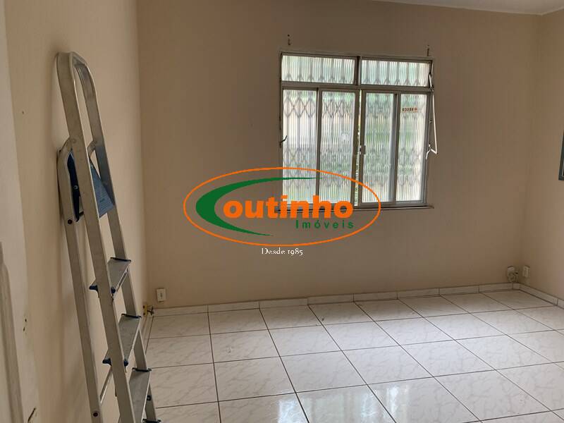 Apartamento à venda com 3 quartos, 112m² - Foto 11