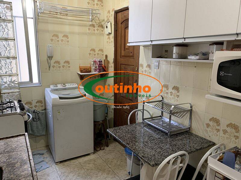 Apartamento à venda com 2 quartos, 75m² - Foto 18