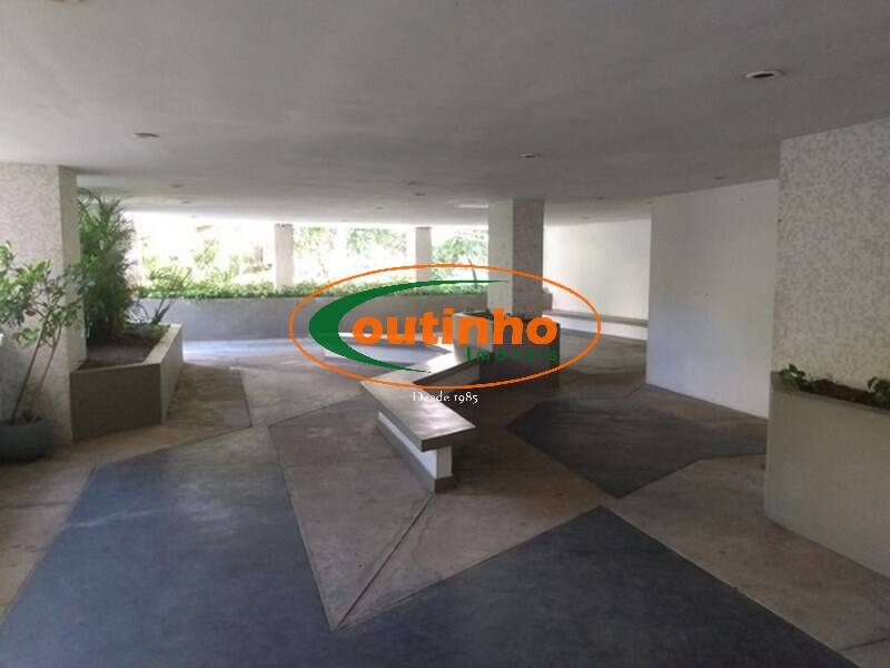 Apartamento à venda com 2 quartos, 90m² - Foto 26