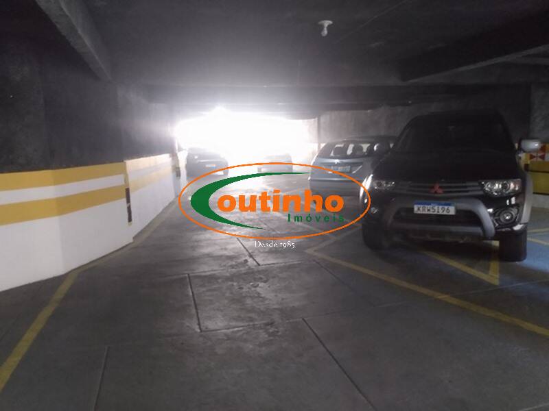 Apartamento à venda com 2 quartos, 90m² - Foto 27