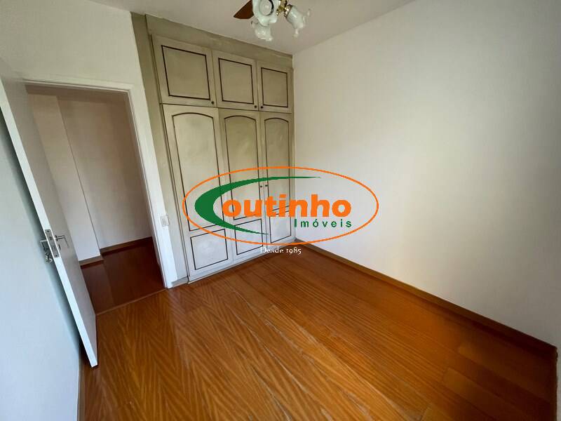 Apartamento à venda com 3 quartos, 100m² - Foto 13