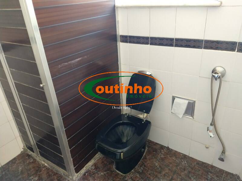 Apartamento à venda com 2 quartos, 62m² - Foto 18