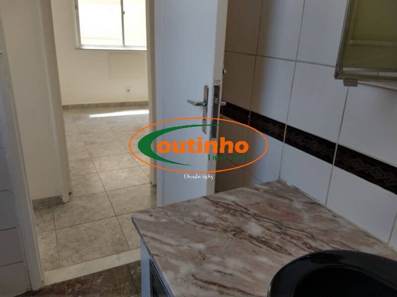 Apartamento à venda com 2 quartos, 62m² - Foto 19