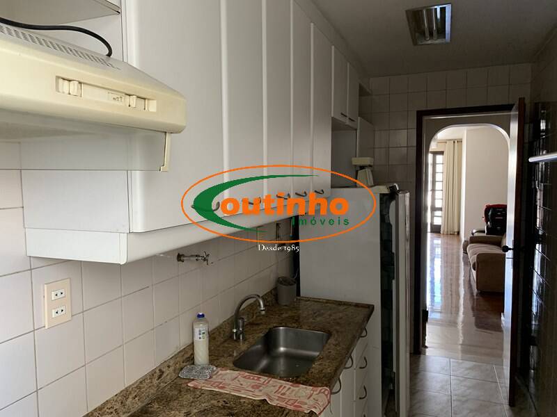 Apartamento à venda com 2 quartos, 84m² - Foto 23