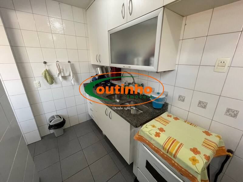 Apartamento à venda com 3 quartos, 115m² - Foto 8