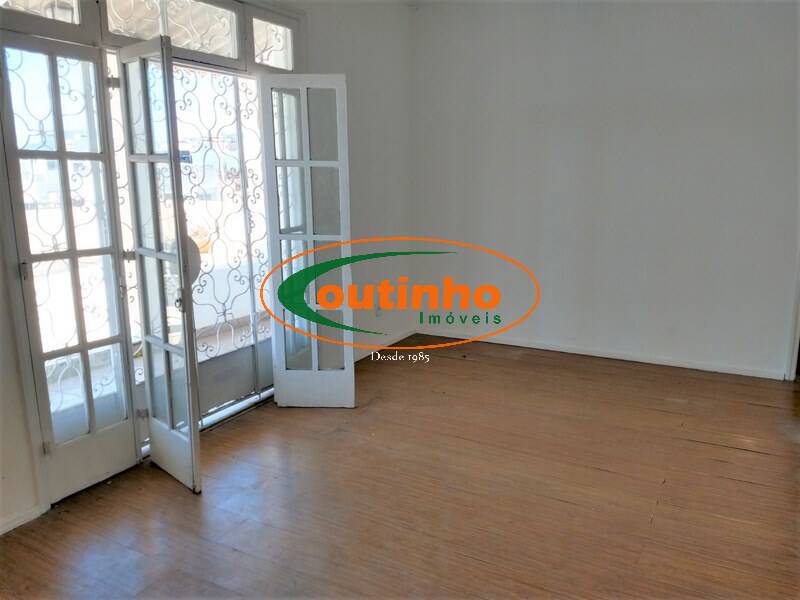 Cobertura à venda com 3 quartos, 200m² - Foto 9