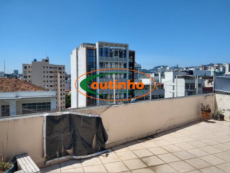 Cobertura à venda com 3 quartos, 200m² - Foto 2