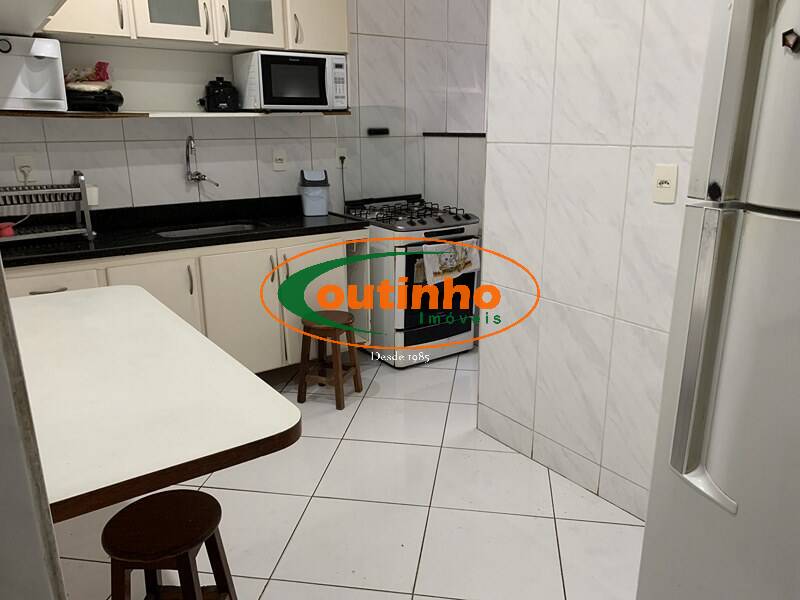 Apartamento à venda com 2 quartos, 85m² - Foto 22