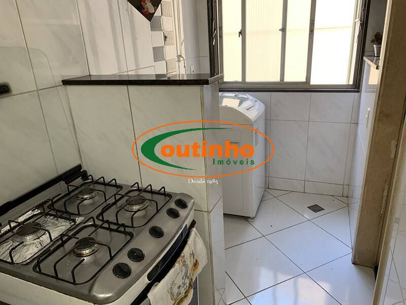 Apartamento à venda com 2 quartos, 85m² - Foto 25