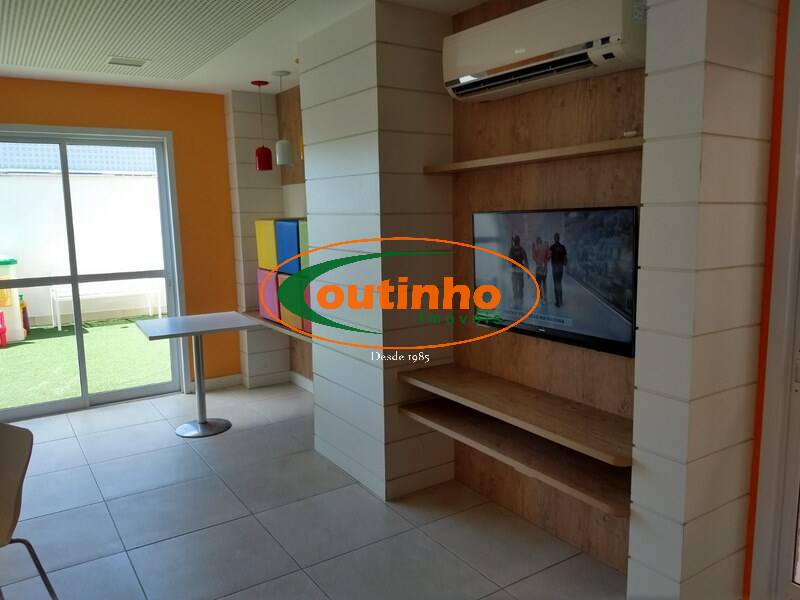 Apartamento à venda com 2 quartos, 68m² - Foto 28