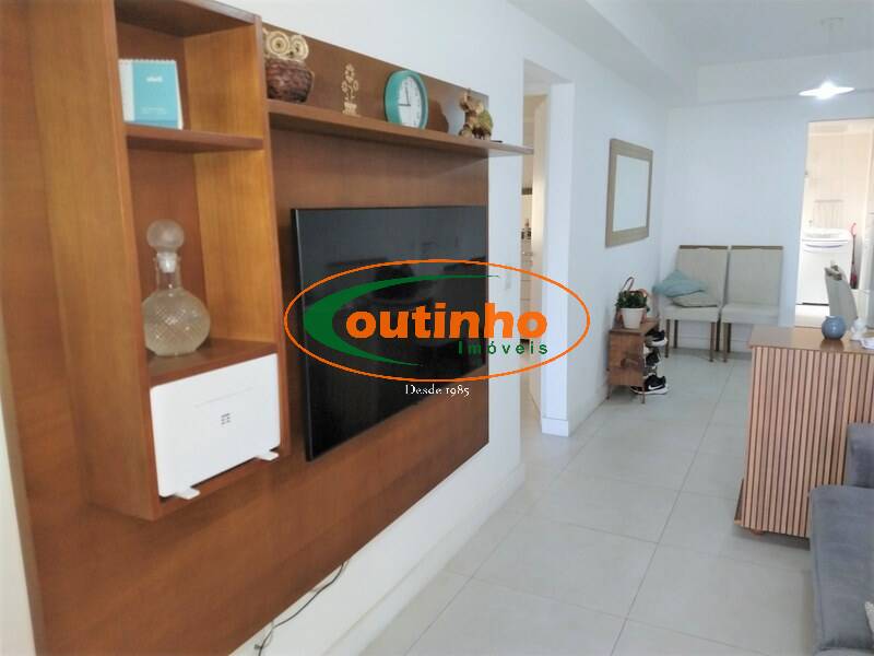 Apartamento à venda com 2 quartos, 68m² - Foto 7