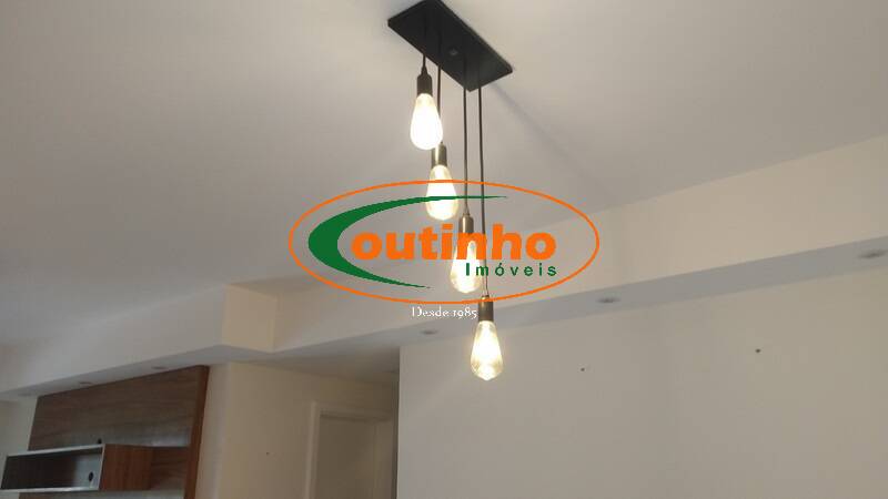 Apartamento à venda com 2 quartos, 68m² - Foto 9