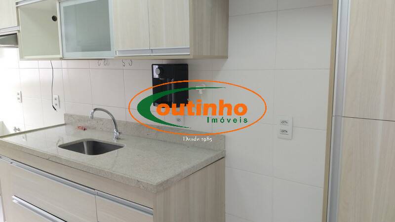 Apartamento à venda com 2 quartos, 68m² - Foto 32