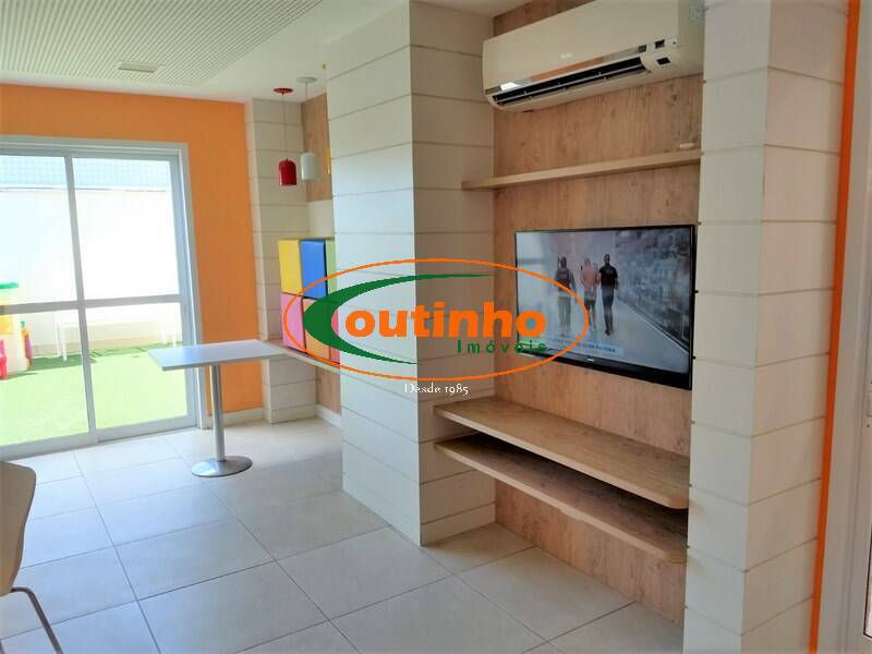 Apartamento à venda com 2 quartos, 68m² - Foto 46