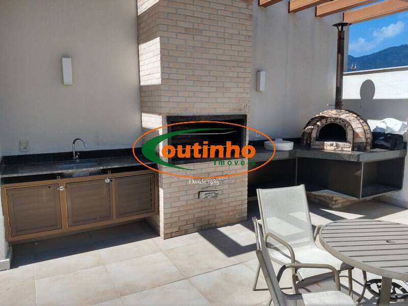 Apartamento à venda com 2 quartos, 68m² - Foto 2