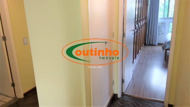 Apartamento à venda com 3 quartos, 110m² - Foto 8