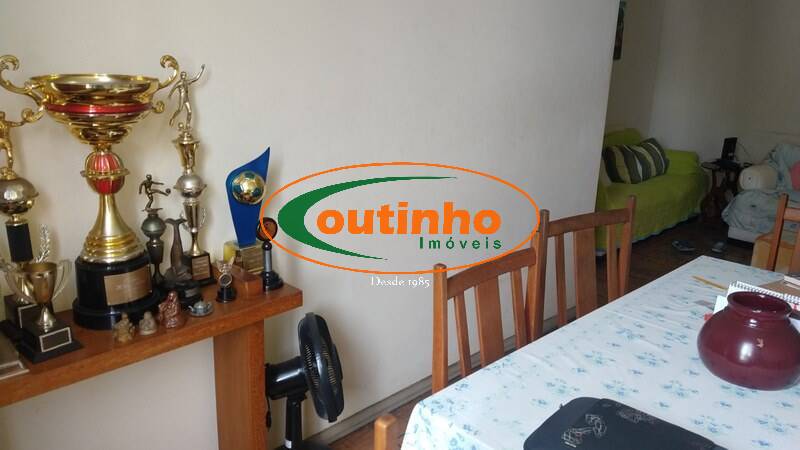 Apartamento à venda com 3 quartos, 102m² - Foto 4