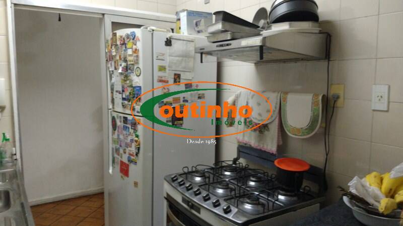 Apartamento à venda com 2 quartos, 66m² - Foto 27