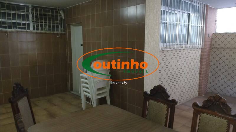 Apartamento à venda com 2 quartos, 66m² - Foto 40