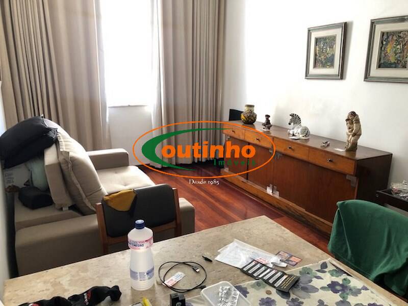 Apartamento à venda com 2 quartos, 70m² - Foto 7