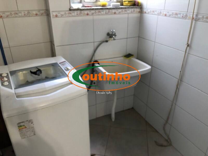 Apartamento à venda com 2 quartos, 70m² - Foto 18