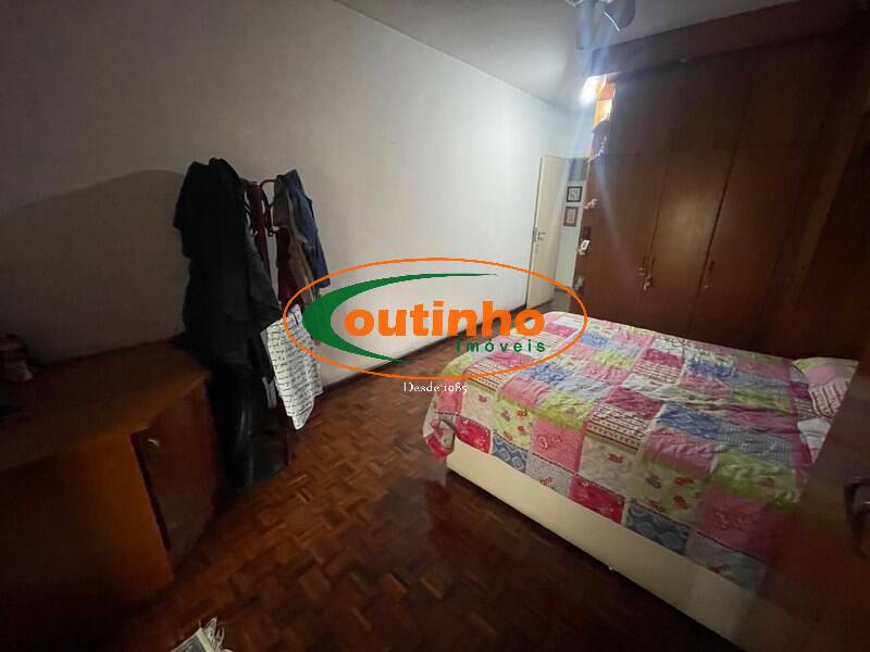 Apartamento à venda com 3 quartos, 155m² - Foto 10