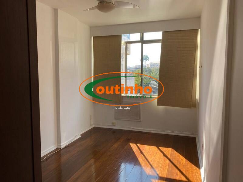 Apartamento à venda com 4 quartos, 149m² - Foto 6