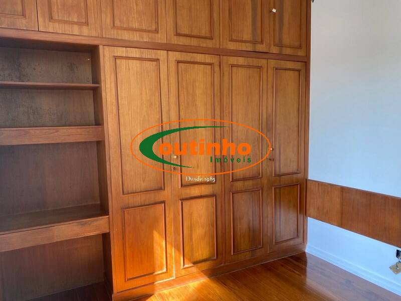 Apartamento à venda com 4 quartos, 149m² - Foto 16