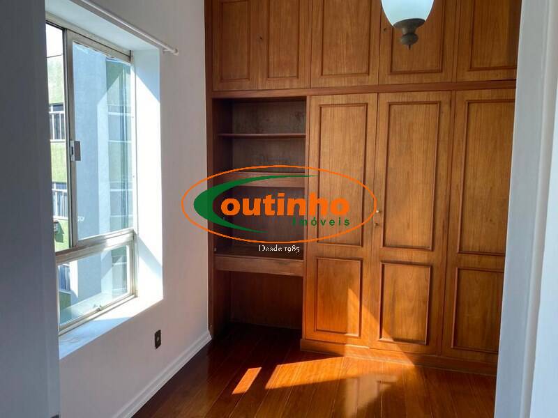 Apartamento à venda com 4 quartos, 149m² - Foto 9