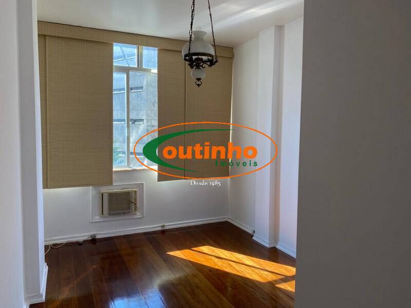 Apartamento à venda com 4 quartos, 149m² - Foto 10