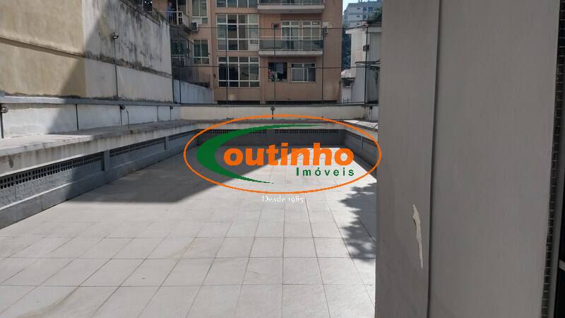 Apartamento à venda com 4 quartos, 140m² - Foto 59